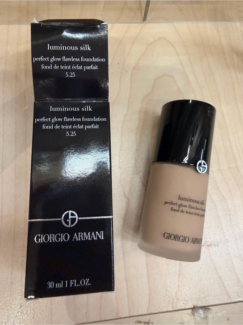 GIORGIO ARMANI LUMINOUS SILK PERFECT GLOW FLAWLESS FOUNDATION 1 OZ pick color